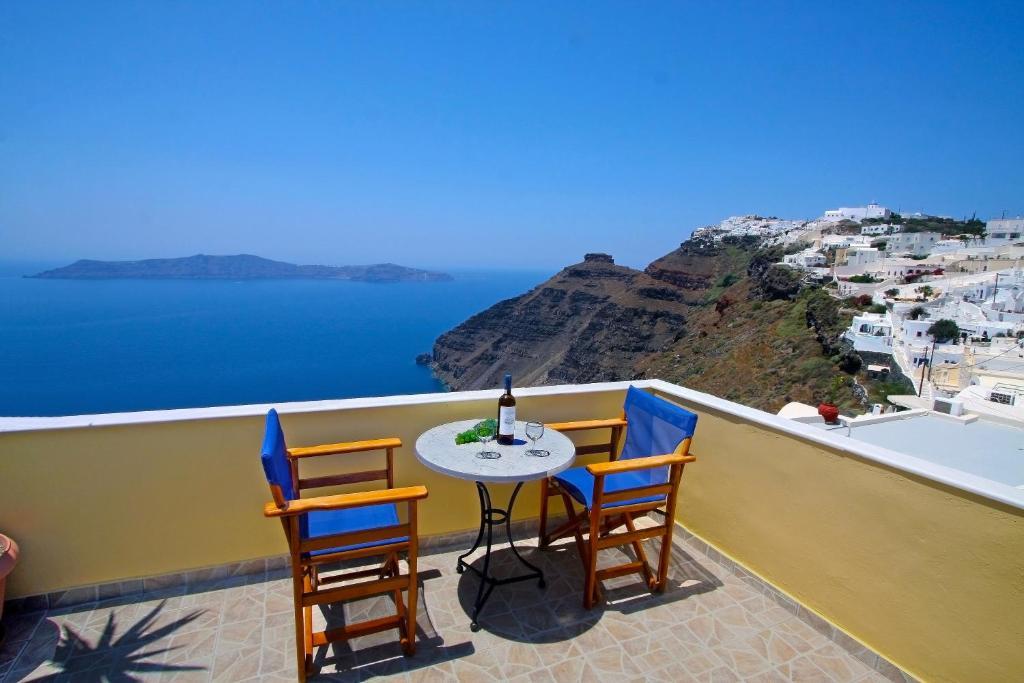Hotel Mylos Firostefani Oda fotoğraf